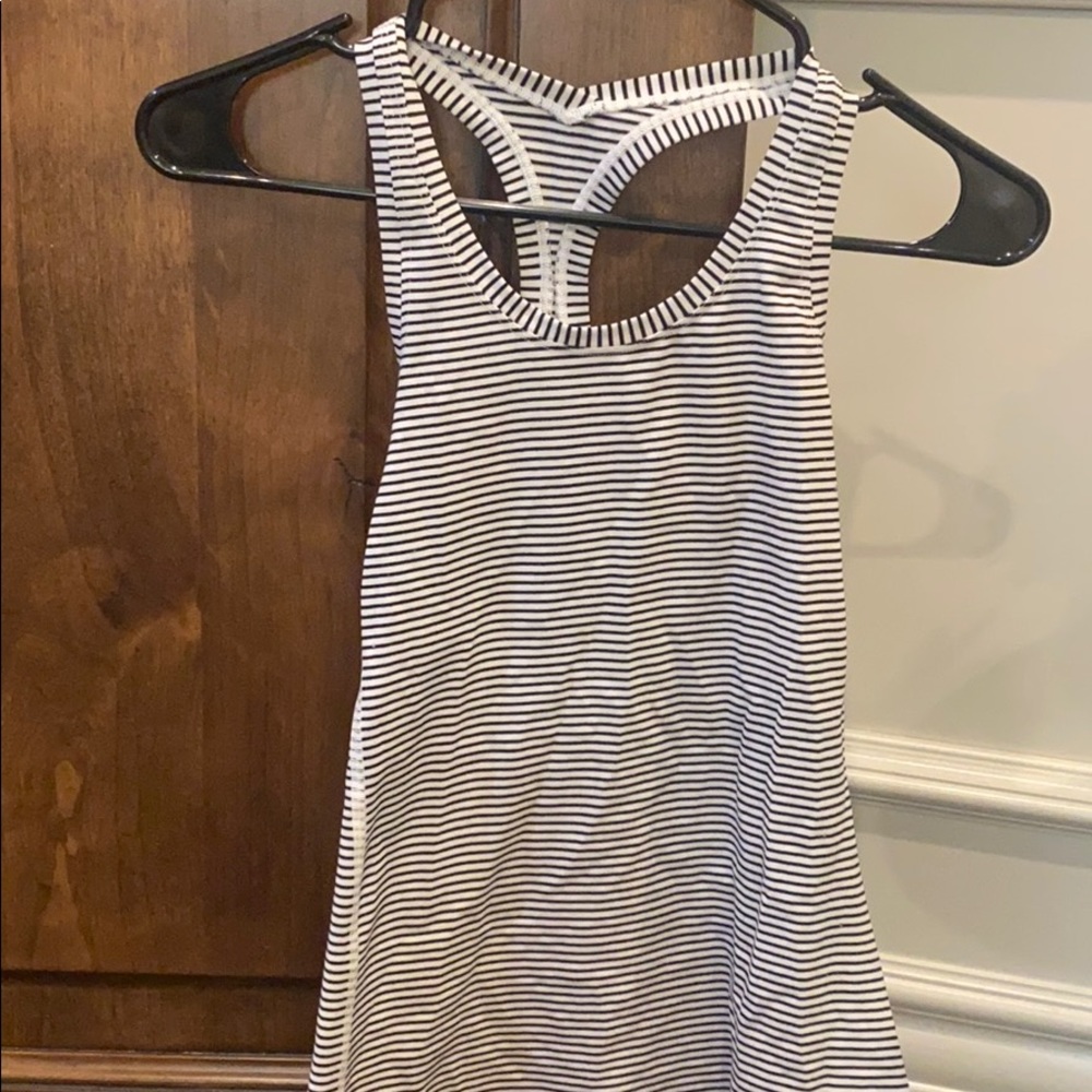 Lululemon tank top - Picture 2 of 3